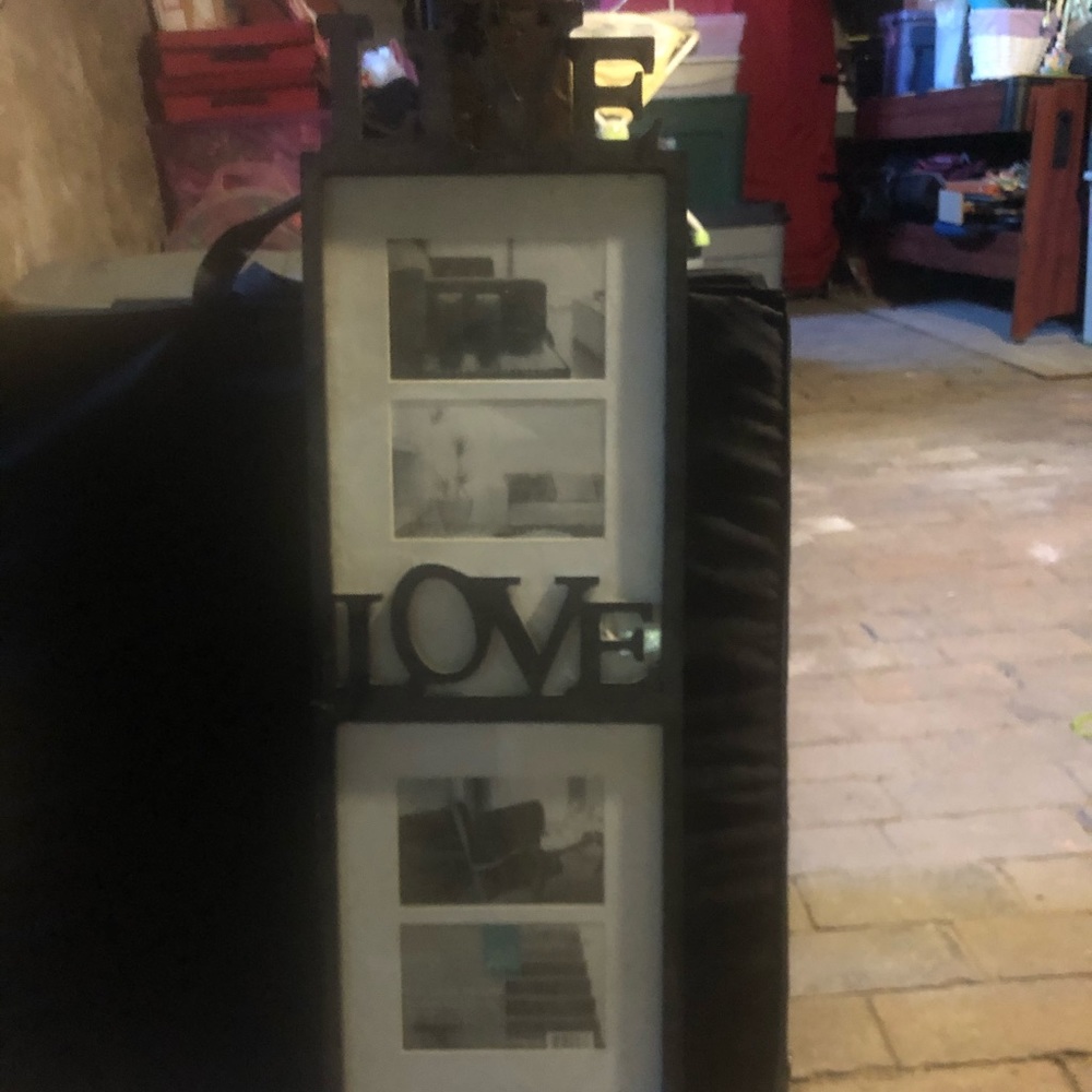 Picture frame. Live. Laugh. Love